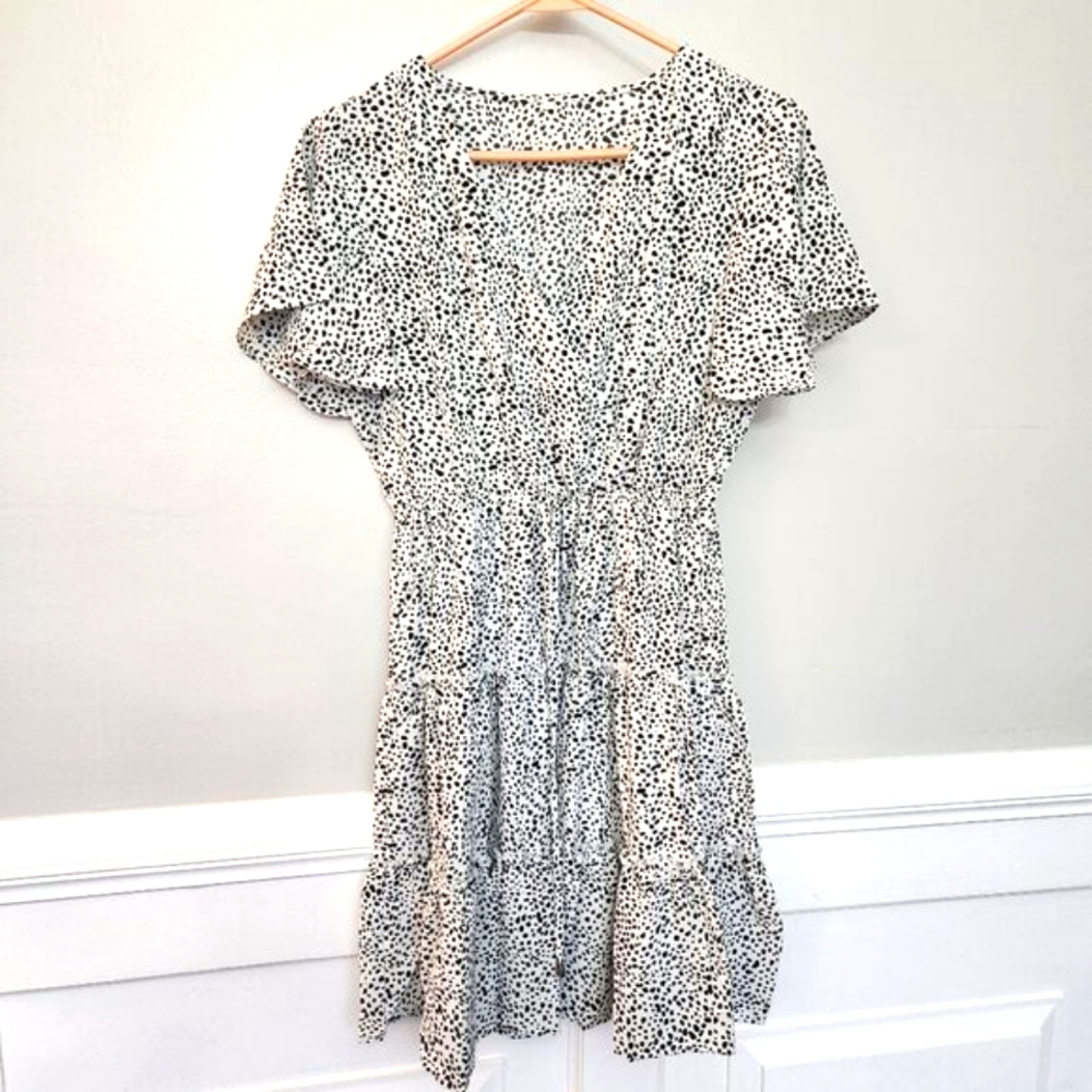 Black / White V Neck Flared Sleeve High Waist Ruffle Hem Drawstring Dress